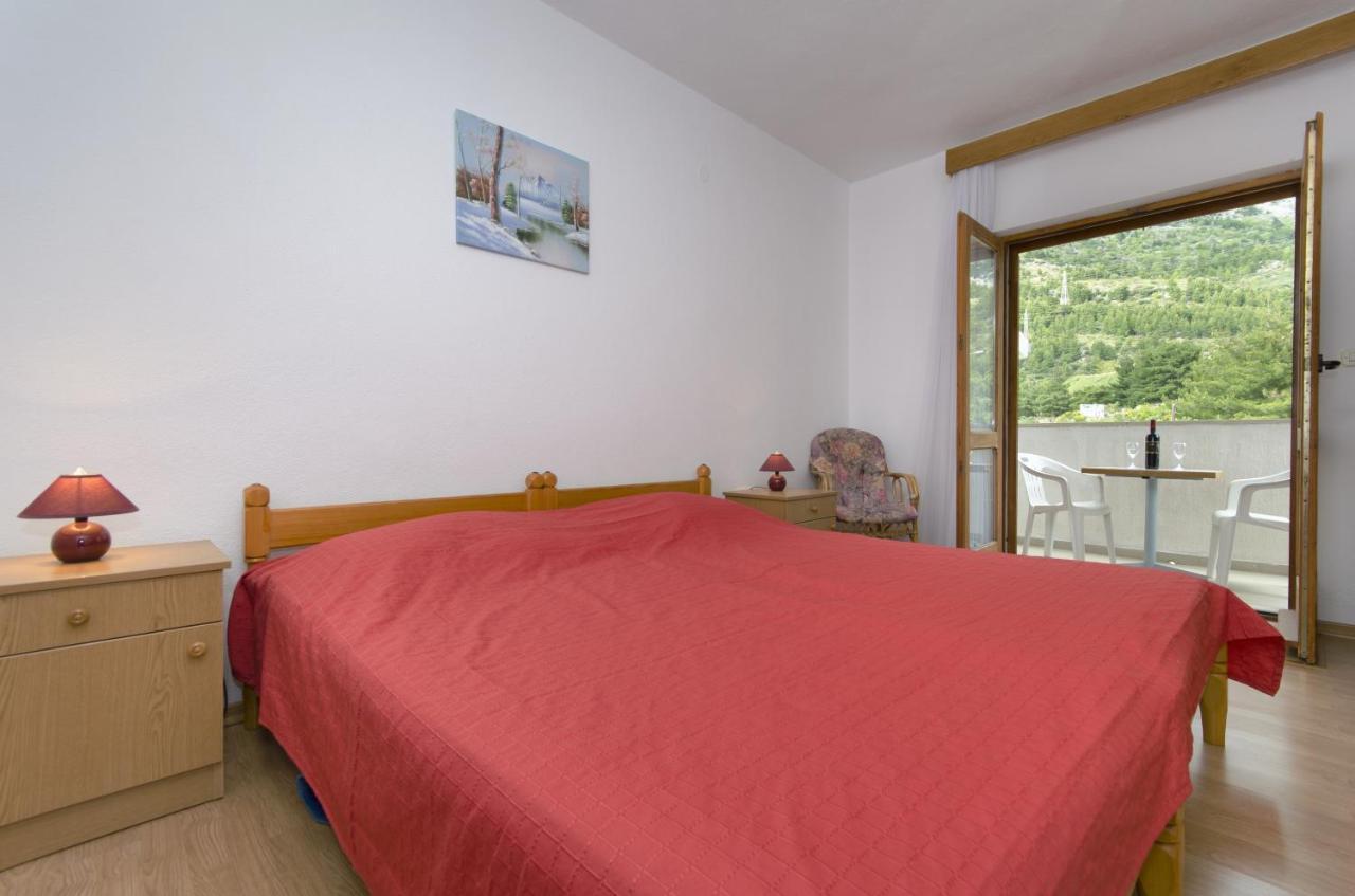 Family Friendly Apartments With A Swimming Pool Baska Voda, Makarska - 12442 Exterior foto