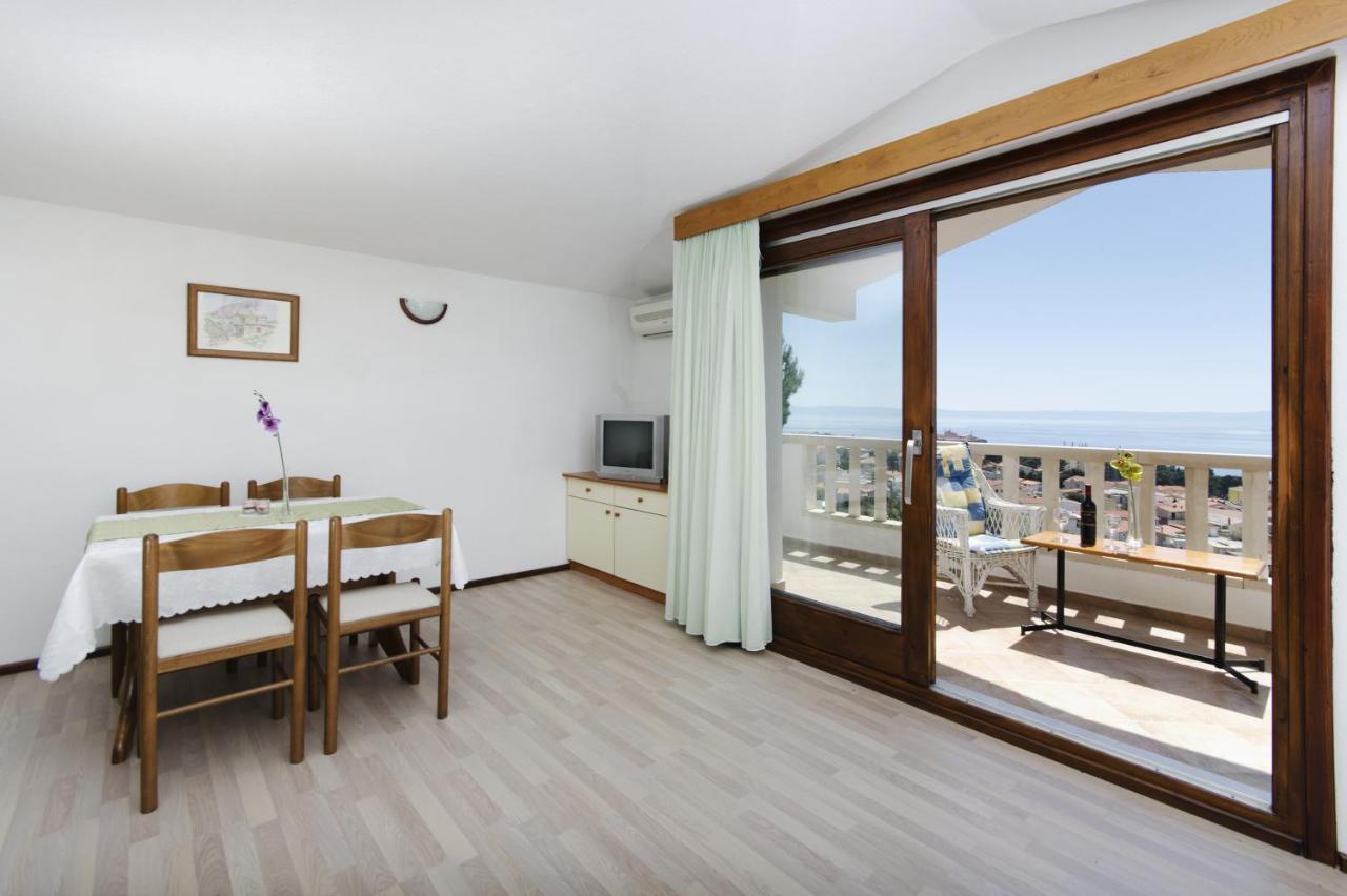 Family Friendly Apartments With A Swimming Pool Baska Voda, Makarska - 12442 Exterior foto