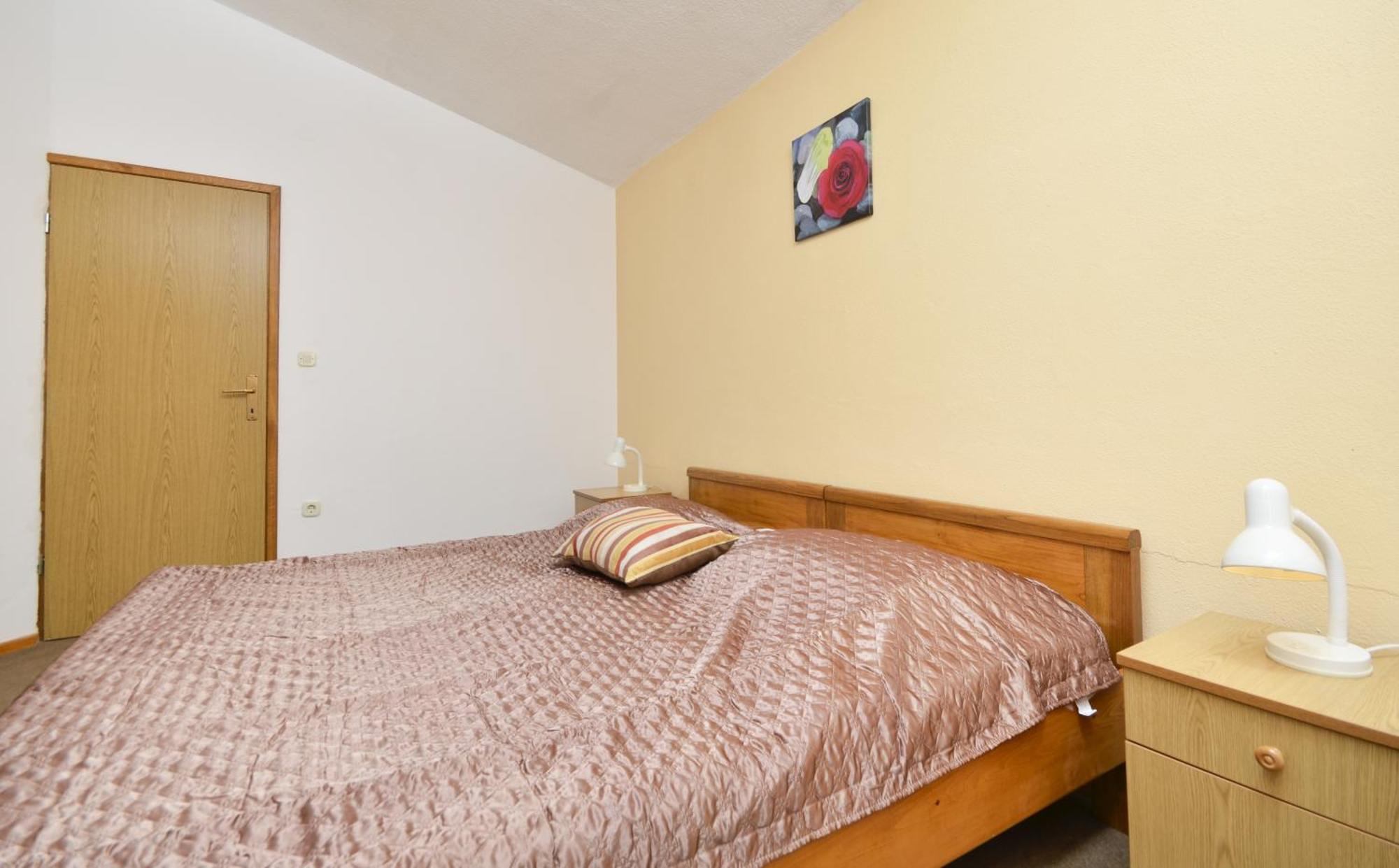 Family Friendly Apartments With A Swimming Pool Baska Voda, Makarska - 12442 Quarto foto