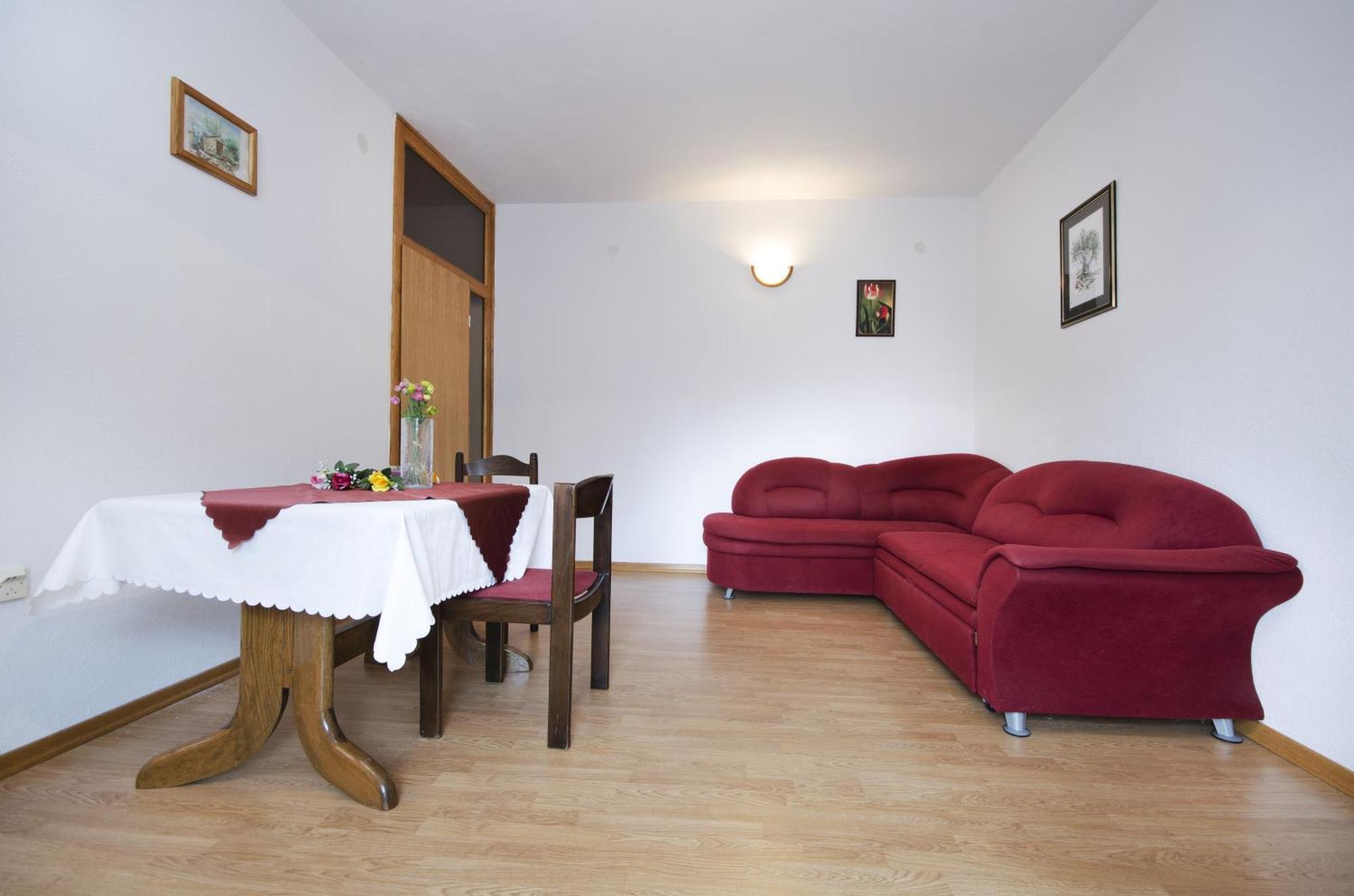 Family Friendly Apartments With A Swimming Pool Baska Voda, Makarska - 12442 Quarto foto